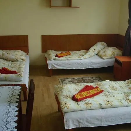 Pulaskiego אורחן קונסטנסין-יז'יורנה