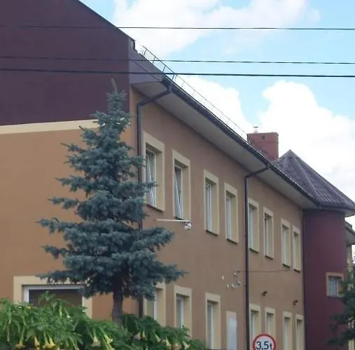 Pulaskiego * كونستانتين يوجورنا